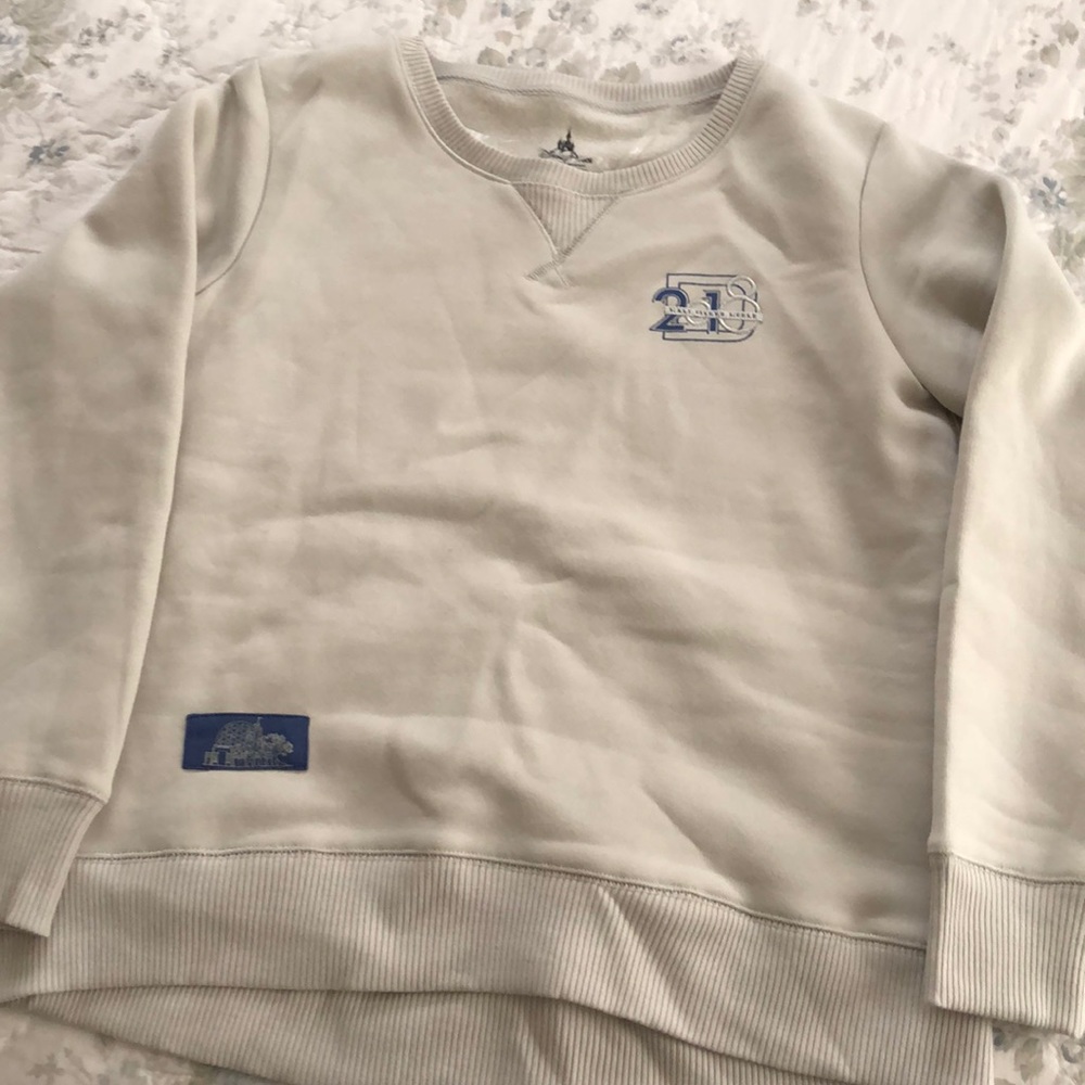 NWT Disney crew sweatshirt 2018